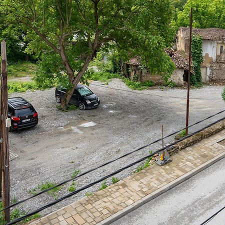 Hotel Ариа Veliko Tărnovo Esterno foto