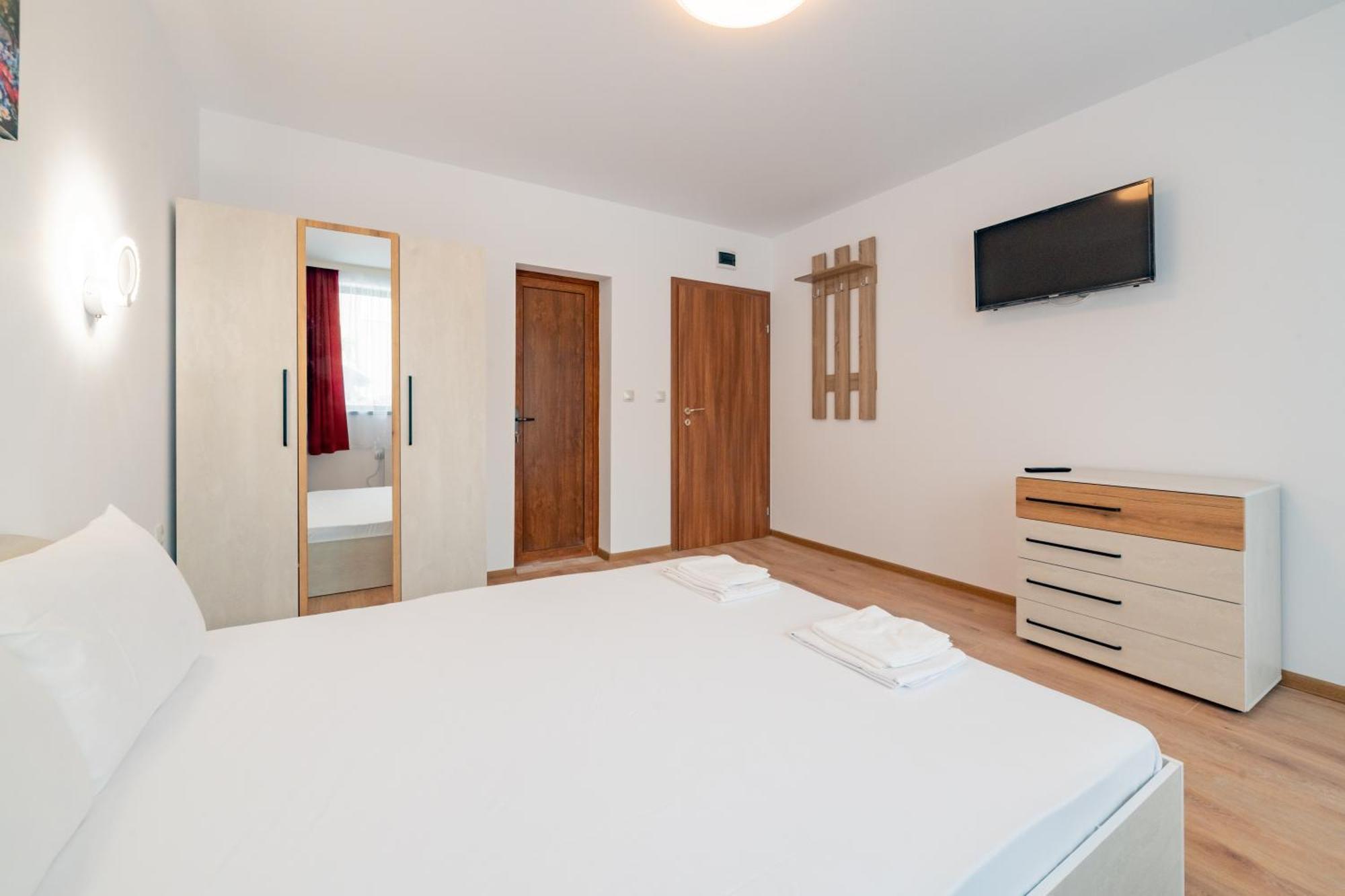 Hotel Ариа Veliko Tărnovo Esterno foto