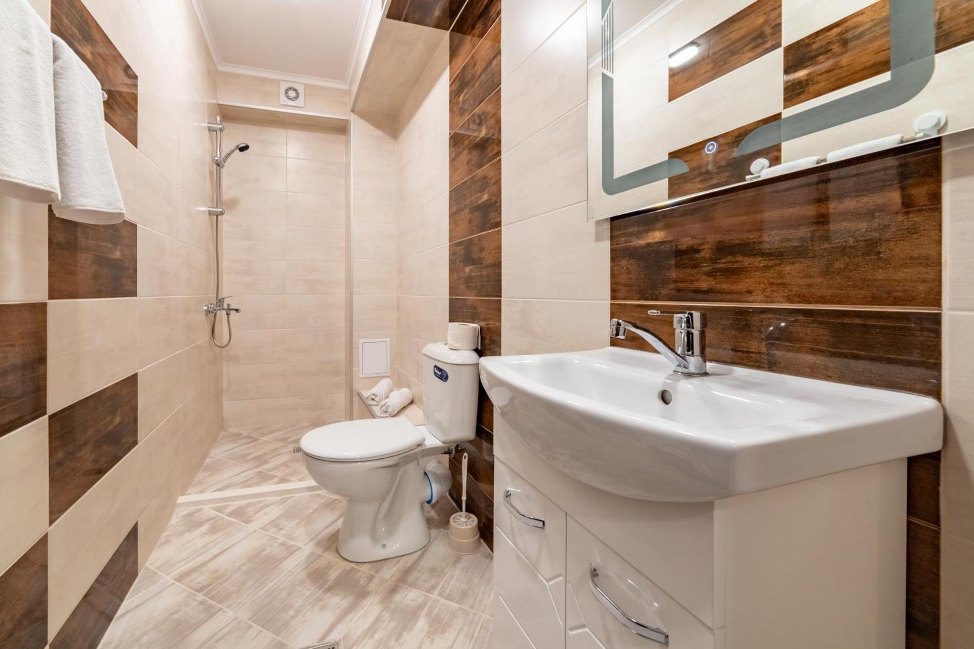 Hotel Ариа Veliko Tărnovo Esterno foto