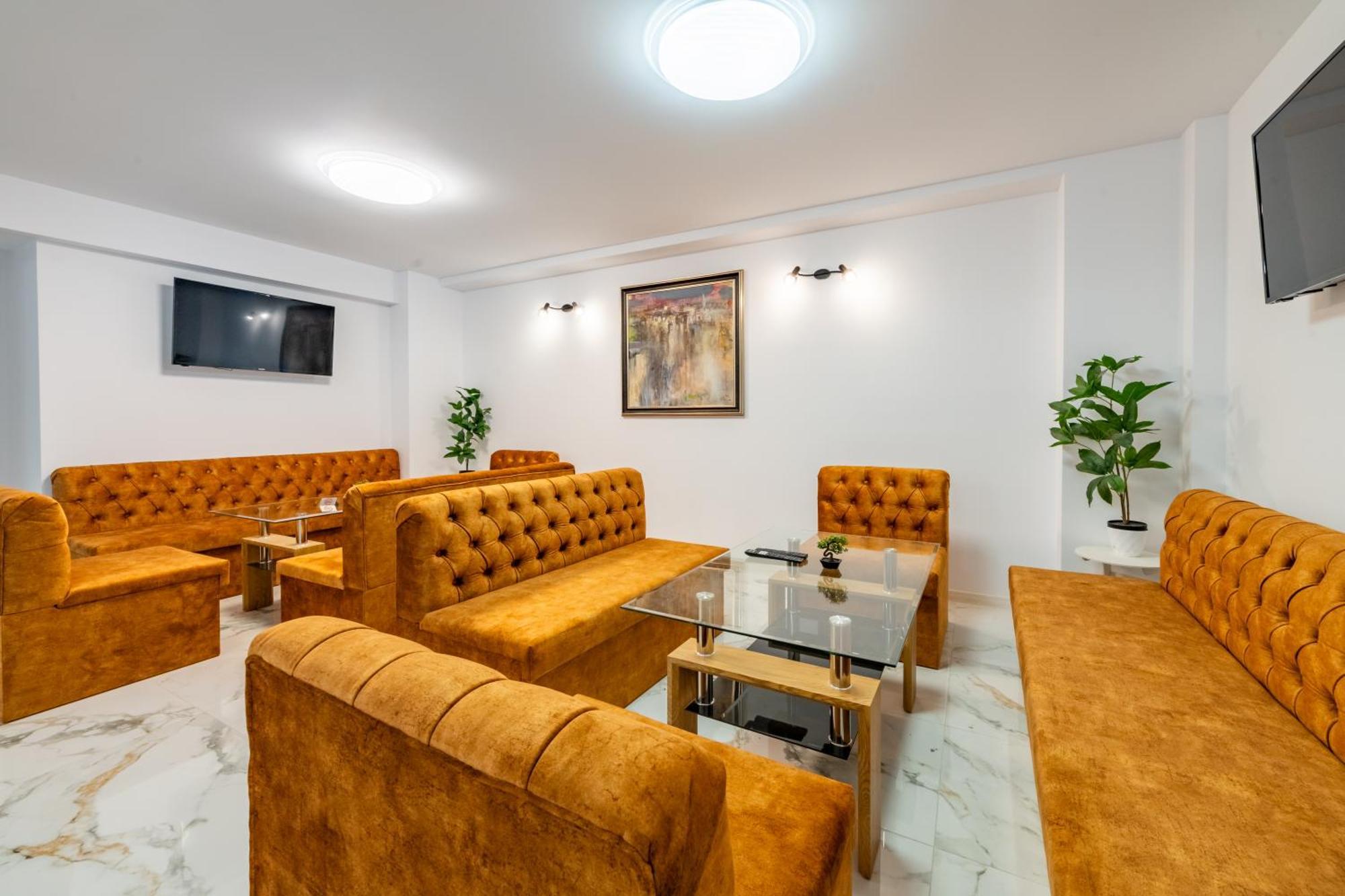 Hotel Ариа Veliko Tărnovo Esterno foto