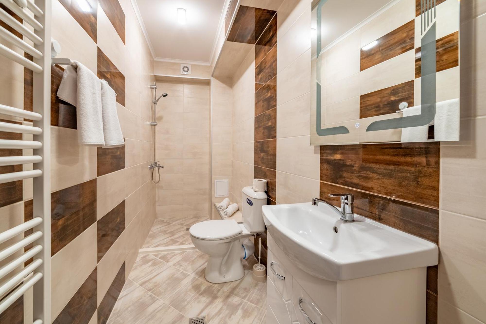 Hotel Ариа Veliko Tărnovo Esterno foto